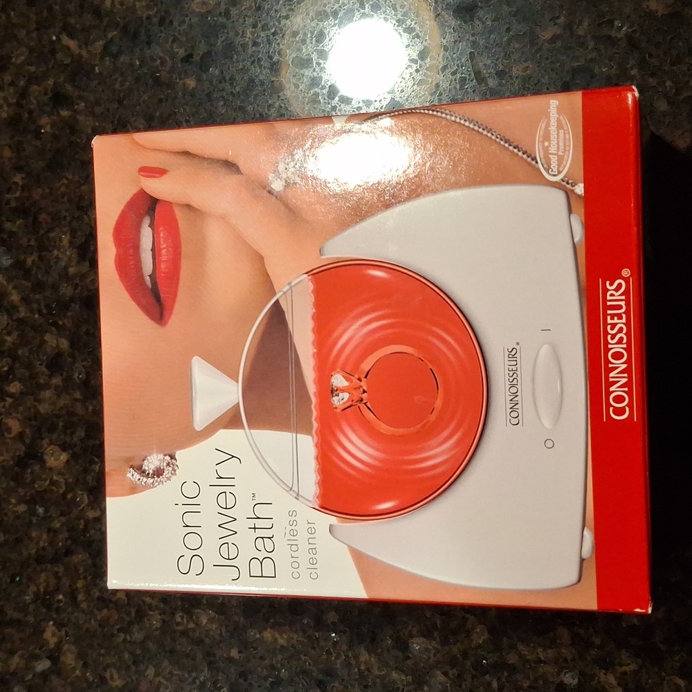 Connoisseur Donic Jewelry Bath